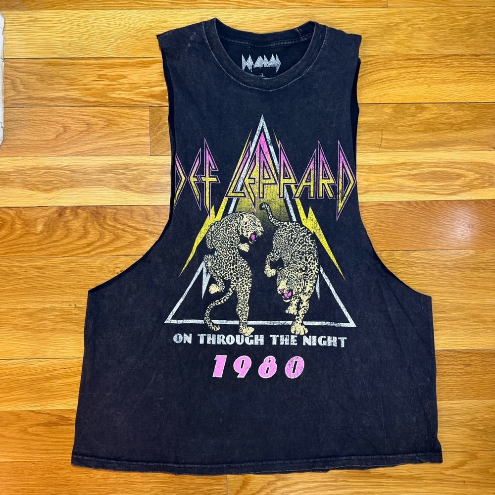 Def Leppard Graphic Band Tee - Washed Black Vintage Aesthetic - Size XL